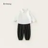 Bangxuan Ropa Infantil Niños Camisa Blanca Chaleco Tejido de Dibujos Animados Pantalones Deportivos Conjunto de Tres Piezas Estilo Escolar Conjunto para Niños