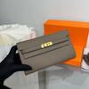 2026 Novo Modelo Carteira Kelly Estampa de Palma com Fecho Dourado e Prateado, Bolsa de Mão Média-Longa, Bolsa de Mão Feminina em Couro Genuíno, Bolsa de Mão