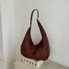 Bolsa Grande Capacidade para Mulheres 2026 Nova Outono Retrô Camurça Bolsa de Ombro Única Exquisite Versátil para o Dia a Dia Bolsa Transversal