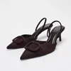 Zapatos de Mujer de Estilo Nuevo para Principios de Primavera 2026, Hebilla Cuadrada, Sandalias de Tira Trasera de Punta Cerrada Poco Profundas, Tacones Altos Marrones de Punta Fina, Mocasines