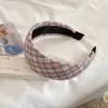 Diadema con Diseño de Corona Alta para Hacer que el Rostro Parezca Más Pequeño, Lujo Ligero, Antideslizante, Tejido, Patrón de Cuadros y Lunares, Sensación de Alta Gama para Adultos y Mujeres Jóvenes