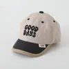 Boné de Baseball Retro de Inverno com Letra para Meninos e Meninas, Chapéu de Bebê à Prova de Vento e Quente para Uso Externo