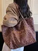Bolsa de Mano con Estampado de Leopardo Elegante Nueva Otoño 2026 Bolso de Mano Estilo Coreano de Alto Valor Personalizado de Moda Bolso de Hombro para Debajo del Brazo