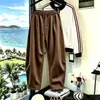 2026 Nuevos Pantalones de Pana de Pierna Ancha para Hombre Patrón de Espiga de Terciopelo de Algodón Europeo Pantalones Relajados tipo Guadaña Pantalones de Pierna Recta de Color Sólido para Hombre