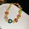 Conjunto de collar, pulsera y pendientes de corazón con incrustaciones de diamantes florales estilo medieval, cadena para la clavícula estilo corte vintage, joyería de nicho para mujer
