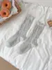 Meias Femininas de Renda Novo Estilo Estilo Miu Meias de Cano Alto Empilhadas Respiráveis Sem Costura Patch de Letra Versátil Longa Venda por Atacado