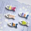 Colgante de Cuenta de Cerámica de Pez de Dibujos Animados Colorido y Lindo para Pulsera DIY, Collar, Encanto, Accesorios de Joyería al por Mayor