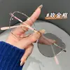 Gafas para Miopía que Cambian de Color con Montura Cat-Eye Fotocromática, Modernas y de Alta Gama, Estilo de Moda, Anti Luz Azul, Unisex, Adecuadas para Uso en Interiores y Exteriores