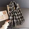 Bufanda de Cuello Cálida de Otoño e Invierno Estilo Coreano Elegante a Cuadros para Mujer, Bufanda Versátil con Borlas de Cachemira Sintética para Viajes