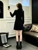 Novo vestido preto estilo chinês para mulheres, novo modelo de outono, elegante com efeito drapeado, acinturado, emagrecedor, vestido vintage de alta qualidade