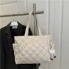Bolsa de algodón tipo tote estilo coreano ins personalizada por el fabricante para mujer, con diseño de rombos, gran capacidad y adecuada para ir al trabajo, ir de compras y como bolso de hombro