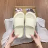 Sandalias de Plataforma de Playa Eva de Moda de Gama Alta Versátiles 2026 Nuevas para Mujer de Verano Antideslizantes