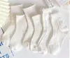 Calcetines de la serie de colores Melard para mujer, de algodón con encaje estilo japonés, color café, color liso atmosférico, calcetines largos de otoño e invierno