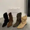 Design de Nicho Novas Botas Curtas Bico Fino Estilo Coreano Outono e Inverno Retrô Versátil Fivela de Cinto Salto Baixo Botas Western Botas de Cano Médio