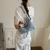Bolso para Mujer Estilo de Nicho Súper Trendy y Poco Concurrido Modelo Nuevo 2026 Elegante Exquisito Bolso de Mezclilla para Viajar al Trabajo Bolso de Hombro para Debajo del Brazo