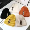 Chapéu de Tricô Versátil Moda Estilo Coreano Outono e Inverno Feminino, Gorro Quente Tendência de Inverno Protetor de Orelhas para Homens