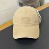 Nueva gorra de béisbol de ala corta suave estilo ins con letras bordadas, unisex, gorra versátil de pico de pato, hace que la cara se vea más pequeña, sombrero para el sol, moderno