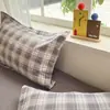 Conjunto de Cama de Algodão Simples Escovado Classe A Quatro Peças Cobertura de Edredom para Dormitório Estudantil Lençóis de Cama Conjunto de Três Peças Cobertura de Edredom de Algodão Lavado Atacado