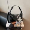 Nova Moda Verão 2025 Bolsa de Mão Brilhante Simples de Ombro Cruzado Sob o Braço de Alto Valor Casual para o Dia a Dia Bolsa Feminina
