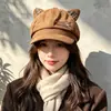 2026 Nuevo Estilo Coreano Lindo Gato Oreja Sombrero Octagonal Mujeres Principios de Otoño Circunferencia de Cabeza Grande Versátil Adelgazante de Rostro Gorra de Periodista