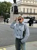 2026 Ropa de Trabajo Holgada Transversal Europea y Americana Hombro Caído Diseño de Tirante Pequeña Casual Versátil Primavera y Otoño Cortavientos Corto Pieza Única