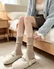 Calcetines de lana con encaje blanco, calcetines de media pantorrilla para mujer, calcetines de algodón para otoño e invierno, cálidos y gruesos, adecuados para usar con sandalias Birkenstock, calcetines largos