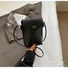 Bolso Cruzado para Teléfono Móvil con Diseño de Nicho Ins para Mujer 2026 Nuevo Mini Billetera Moda Estilo Caliente Bolso de Hombro