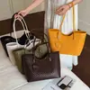 Diseño único, bolso elegante y moderno, nuevo bolso tote de mujer con textura, bolso de hombro tejido de gran capacidad para el día a día