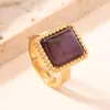 Anillo de Acero Inoxidable Transfronterizo Europeo y Americano Fundido con Puntos Redondos Rectangular de Piedra Natural Anillo de Pareja de Moda Fabricante