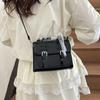 Bolso de Mano Moderno Estilo Coreano Elegante Bolso Cuadrado Pequeño para Mujer 2025 Nuevo Lindo Lazo Gran Capacidad Un Solo Hombro Bandolera