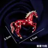 Exitoso en un instante, Broche de Caballo Esmaltado Estilo Chino, Lujo Ligero con un Toque de Alta Gama, Pin de Caballo del Zodiaco Tridimensional, Accesorio de Año de Nacimiento