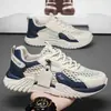 Novas Sapatilhas Dad Mesh Color-Block de Verão 2026 para Homem, Tênis Respiráveis com Sola Grossa e Zíper Lateral, Sapatos Casuais de Corrida Tendência