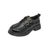 Mocassins de sola grossa estilo britânico para aumentar a altura para mulheres, novo modelo outono 2026, sapatos slip-on de couro macio com saltos grossos, sapatos pequenos de couro JK