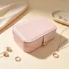 Bolsa portátil para joyas para viajes transfronterizos, caja de almacenamiento de joyas de cuero PU, caja de almacenamiento hecha a mano a prueba de polvo para anillos y pendientes con cuentas
