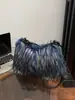 Moda Trendy Transfronteriza Peluche Diseño de Nicho Gama Alta Otoño/Invierno 2026 Bolso de Hombro Cruzado para Mujer