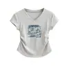 Camiseta de Manga Corta para Mujer con Diseño Plisado que Ceñe la Cintura, Estilo Verano, Modelo Nuevo, Cuello en V en el Hombro Derecho, Corte Ajustado, Top Versátil de Algodón Puro para Mujer