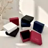 Caja de joyería para anillos y pendientes, caja de joyería con tapa y base texturizadas de papel artístico estampado en oro, caja de embalaje para accesorios de collares y pulseras