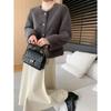 Sinan French Small Gold Buckle Superior Sense Faux Fur One Particle Velvet Crewneck Casaco pequeno estilo Chanel SN6861