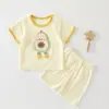 Conjunto de Shorts de Manga Curta para Bebê de Verão, Fino e Fresco, Conjunto de Duas Peças para Bebês, Roupas Esportivas Casuais com Desenhos Animados Fofos, Fábrica de Origem