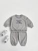 Traje Infantil de Estilo Coreano Ins Otoño Nueva Llegada Suéter Bordado con Letras Inglesas para Niños Pantalones Conjunto Casual de Dos Piezas