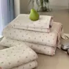 Exportado a Corea, Cubre Cama de Algodón Doble Cara con Relleno Acolchado, Sábana de Cama Antideslizante para Tatami de Cuatro Estaciones, Colchoneta Fina, en Stock para Venta al por Mayor