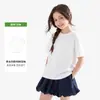 Camiseta unisex de manga corta estilo coreano, hecha de algodón peinado, con cuello redondo, tejido transpirable y amigable con la piel, suave y versátil, disponible en múltiples colores como capa base