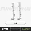 Calcetines de running profesionales para hombre, con suela de rizo engrosada, que proporcionan soporte muscular y compresión para actividades deportivas.. Disponible en tallas grandes, adecuado para senderismo, baloncesto y ciclismo. Opciones de venta al por mayor disponibles