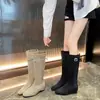 Botas de caballero con hebilla de cinturón estilo coreano para mujer, nuevas botas largas otoño e invierno 2026, punta cuadrada, tacón bajo, versátiles, botas estilo Maillard
