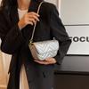 Bolso pequeño de alta calidad para mujer, nuevo bolso de hombro versátil y sencillo de verano 2024, bolso cuadrado pequeño con cadena texturizada, moda