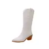 32 Botas de Cuero Tacones Altos Botas Chelsea Gruesas Nuevas para Mujer Comercio Exterior Cabeza Redonda Botas de Jinete Manga Étnica Bordado Blanco