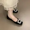 2025 Outono/Inverno Novos Scarpins Retrô Franceses de Bico Quadrado com Strass para Mulheres, Versáteis, Emagrecedores, com Salto Bloco, Sapatos de Trabalho