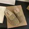 Zapatos de algodón sin cordones, zapatos peludos de hada de felpa, nuevo estilo otoño e invierno 2026, forrados de felpa, suela plana, mocasines de moda para uso en exteriores