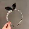 Faixa de Cabelo Orelha de Coelho Estilo Chanel Feminina Nova Primavera Estilo Francês Coreana para Cabelo Curto Faixa de Cabeça Pérola Simples Acessório de Cabeça Feminino