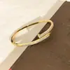 Pulseira de Latão Europeia e Americana Mais Vendida Transfronteiriça com Cravação Completa de Diamante, Estilo Levemente Luxuoso, Pulseira com Fecho de Zircônia, Estilo Minimalista